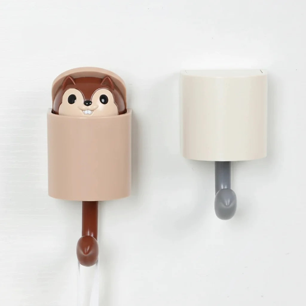 Cute Squirrel Surprise Wall Hook (2pcs)