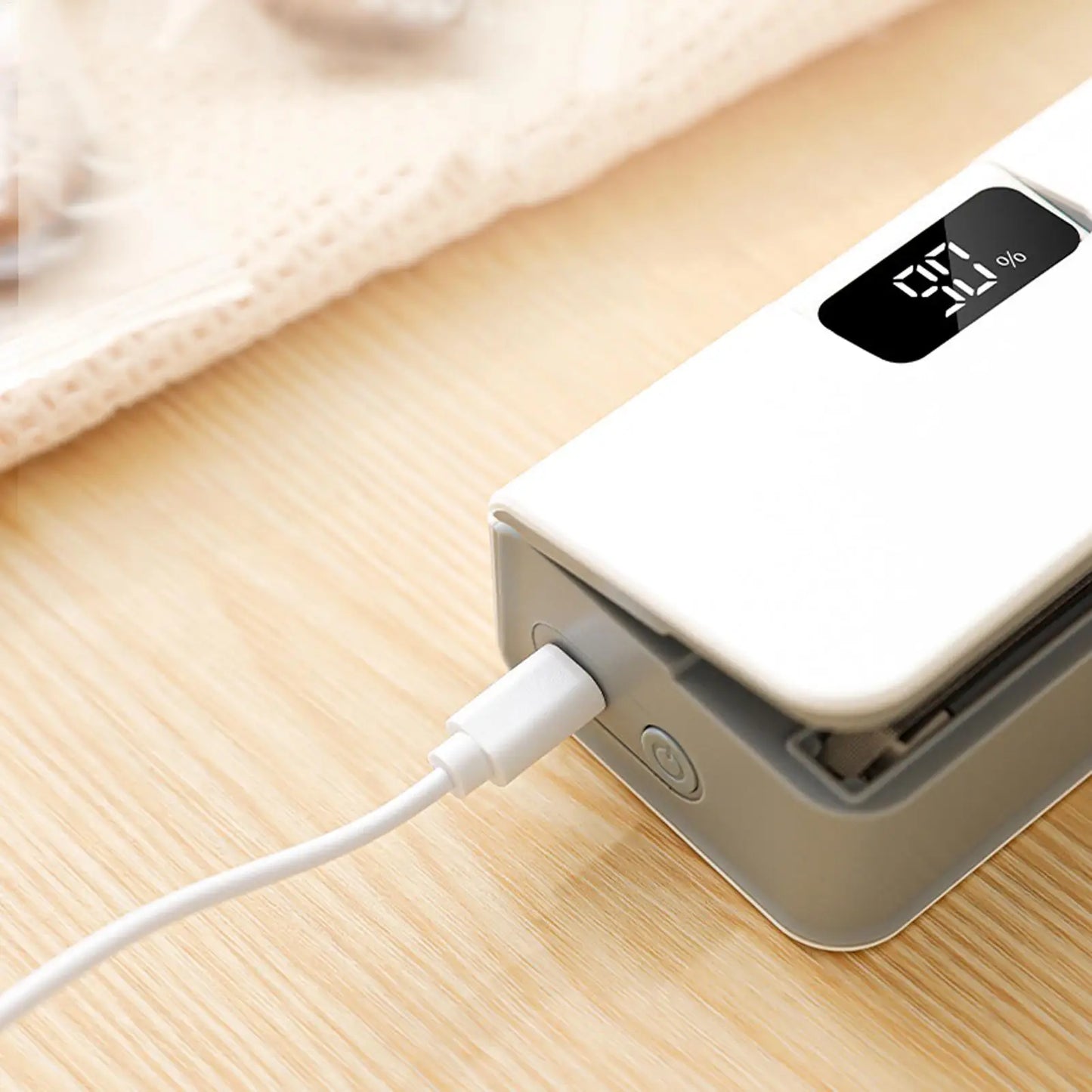 FreshLock Pro - Rechargeable 2-in-1 Magnetic Bag Sealer & Cutter