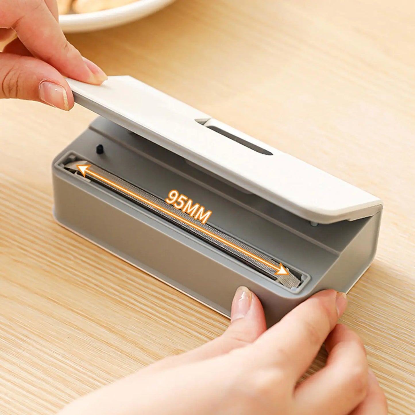 FreshLock Pro - Rechargeable 2-in-1 Magnetic Bag Sealer & Cutter