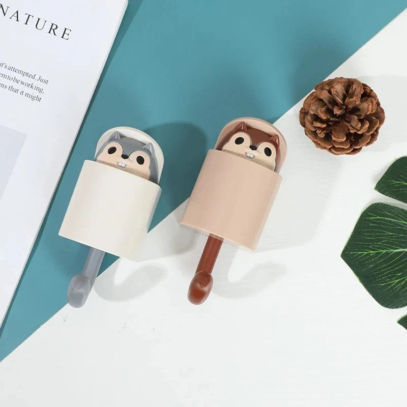 Cute Squirrel Surprise Wall Hook (2pcs)